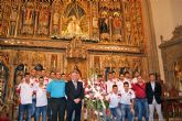 ElPozo Murcia FS realiza una ofrenda floral a la Virgen de la Fuensanta antes de disputar la Vuelta Supercopa y Liga