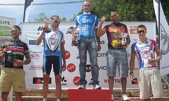 Ms de 220 corredores participaron en el VII memorial mtb Domingo Pelegrn - 6