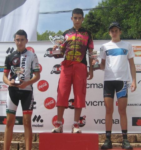 Ms de 220 corredores participaron en el VII memorial mtb Domingo Pelegrn - 12