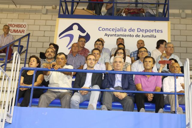El alcalde y el concejal de Deportes presentan la remodelación del Pabellón Carlos García - 1, Foto 1