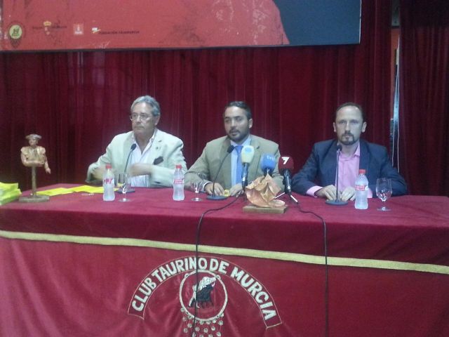 Presentaciones de libros, conferencias, exposiciones y aperitivos configuran la programación de Feria y Toros en el Museo Taurino de Murcia - 2, Foto 2