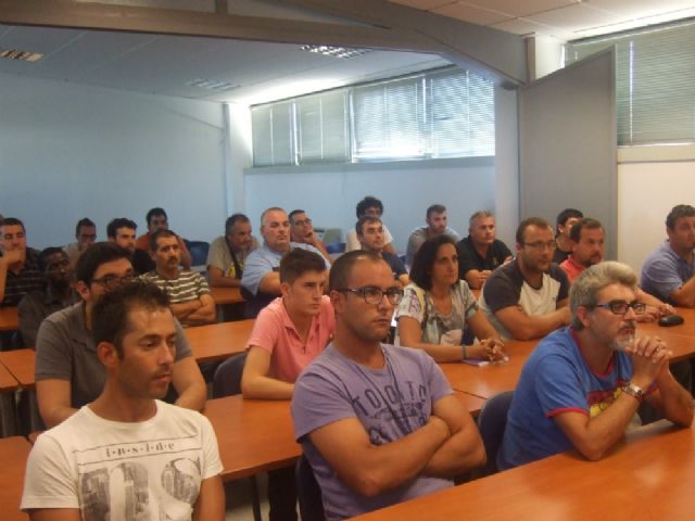 Un total de 36 usuarios participan en el curso de capacitación gratuito, Foto 1