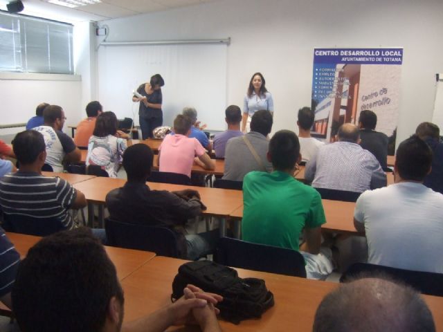 Un total de 36 usuarios participan en el curso de capacitación gratuito, Foto 4