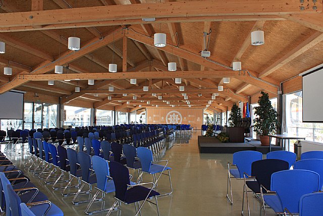 Isaac Peral da nombre al salón de actos de la Facultad de Ciencias de la Empresa - 1, Foto 1