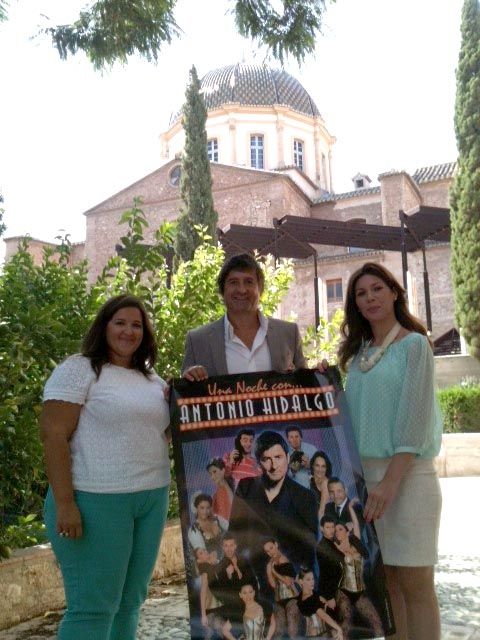 Los mayores de Lorca disfrutarán gratuitamente del espectáculo de música y humor Una noche con Hidalgo el 29 de septiembre, que será el día de Feria dedicado a ellos - 1, Foto 1