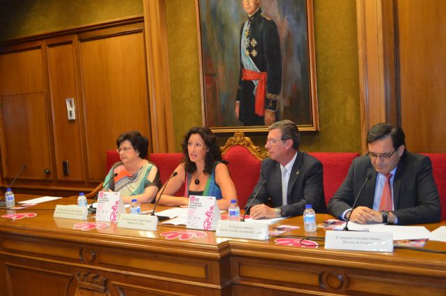 La diputación de Almería ha acogido hoy la presentación de la Feria de Artesanía de la Región de Mucia - 1, Foto 1