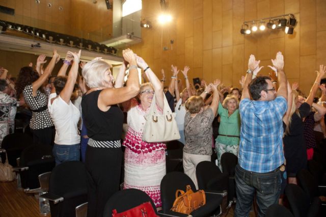 Jóvenes y mayores demostraron en la UPCT que sí se puede ser optimista - 3, Foto 3