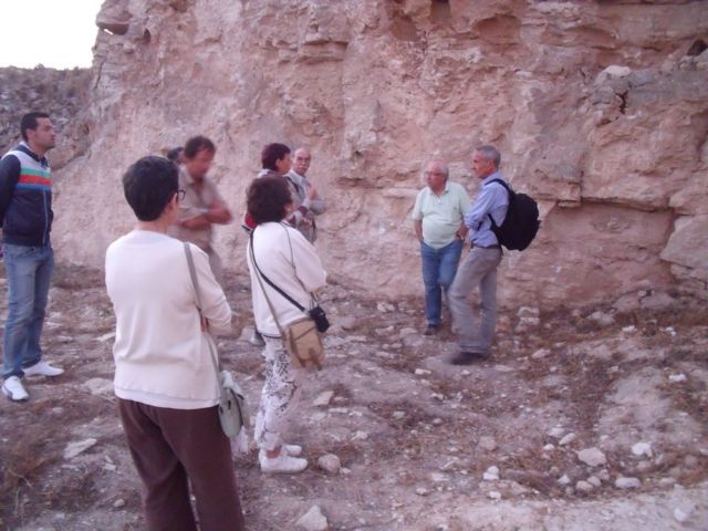 Prestigiosos estudiosos europeos visitan el yacimiento de la Hoya de la Sima - 2, Foto 2