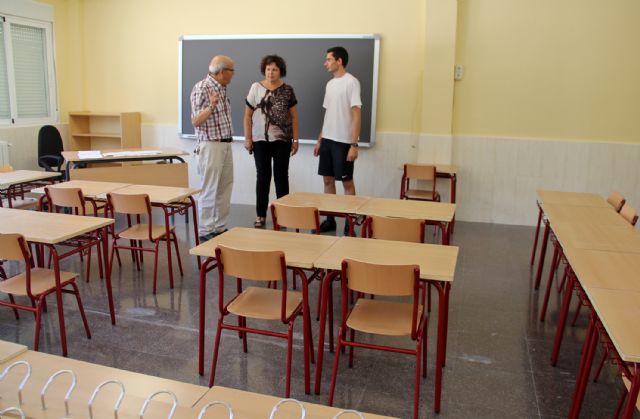Nuevo mobiliario escolar para Centros de Enseñanza Infantil y Primaria de Puerto Lumbreras - 1, Foto 1