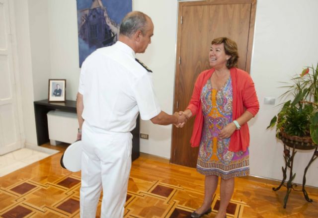 El nuevo director de la Escuela de Infantería Marina reitera su colaboración con el Ayuntamiento - 2, Foto 2