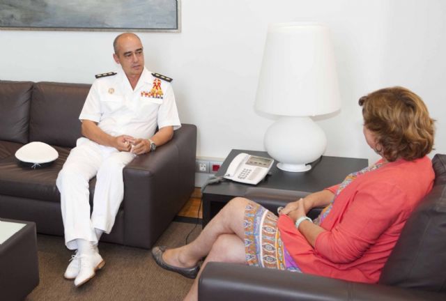El nuevo director de la Escuela de Infantería Marina reitera su colaboración con el Ayuntamiento - 3, Foto 3