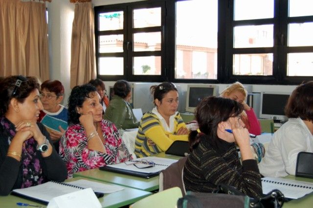 La Educación de Adultos de Alguazas viene con un curso cargado de actividades - 2, Foto 2