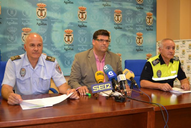 La Policía Local de Águilas colabora en el programa de prevención de absentismo escolar - 1, Foto 1