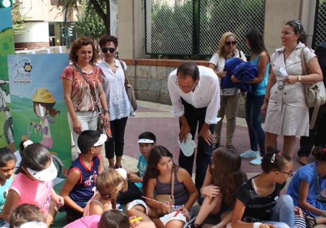 Los coches de Alfonso X ceden su espacio para disfrutar de actividades de ocio, talleres y concursos - 3, Foto 3