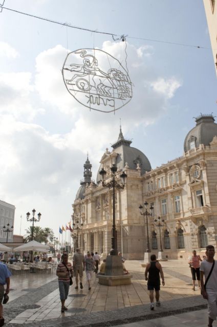 El escenario de las fiestas en el Puerto contará con un aforo gratuito para más de 2.300 personas - 1, Foto 1