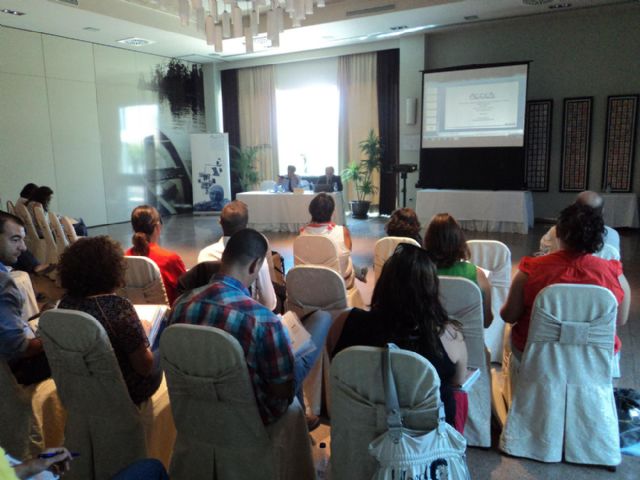 El Ayuntamiento participa como ponente en un Seminario sobre Trabajo en el Sector Agrícola - 1, Foto 1