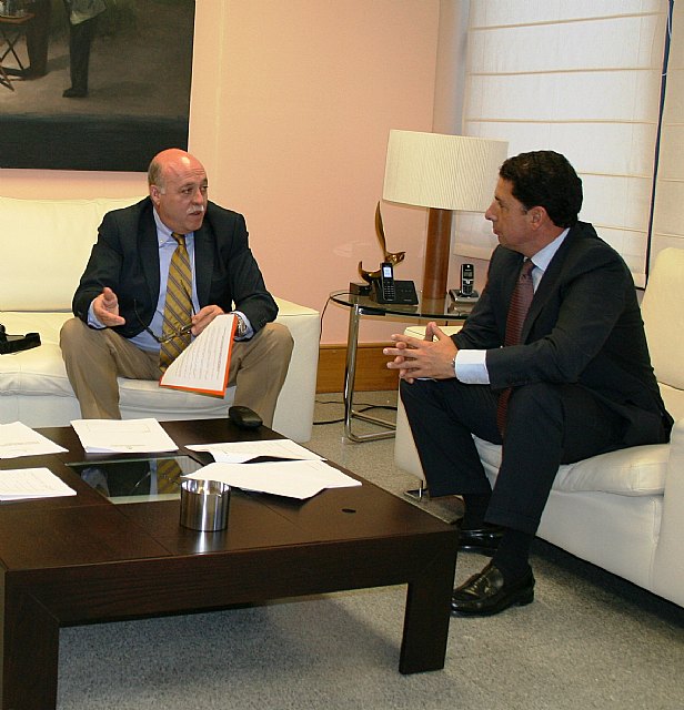 Obras Públicas recibe las primeras propuestas municipales para la revisión de la ley del suelo del Ayuntamiento de Mula - 1, Foto 1