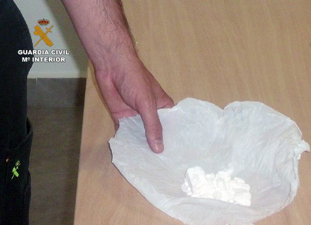 La Guardia Civil desmantela dos puntos de  de venta de droga en Bullas - 1, Foto 1