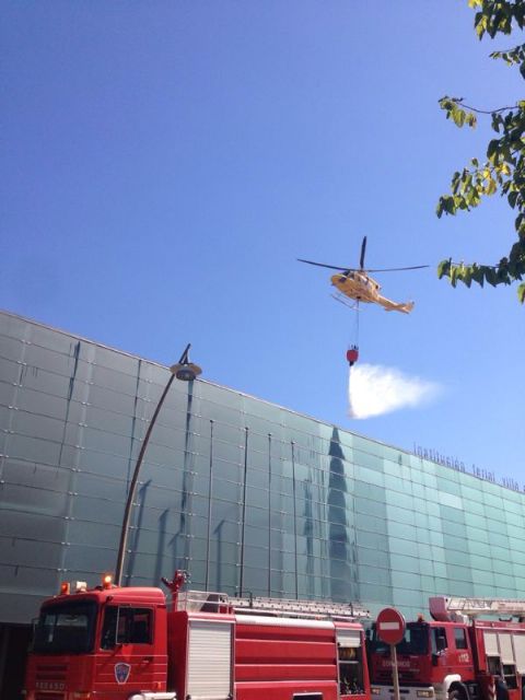 Controlado y sin daños personales el incendio de IFEPA - 3, Foto 3