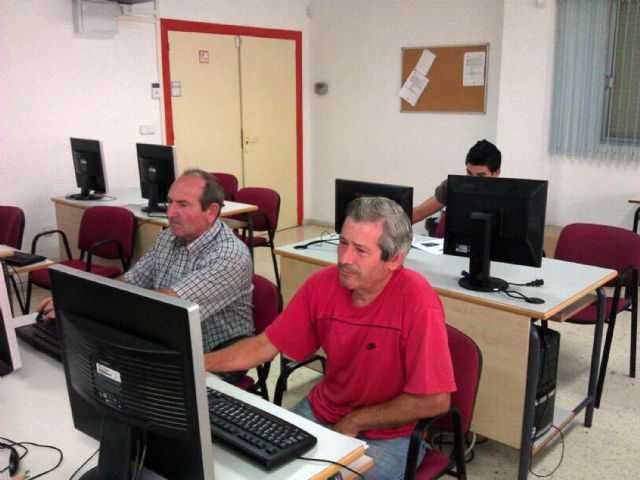 La Concejalía de Nuevas Tecnologías torreña continúa con sus cursos de informática básica - 2, Foto 2