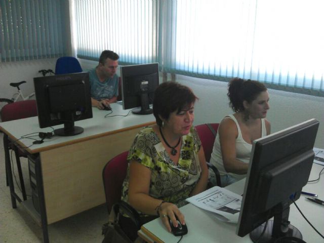 La Concejalía de Nuevas Tecnologías torreña continúa con sus cursos de informática básica - 3, Foto 3