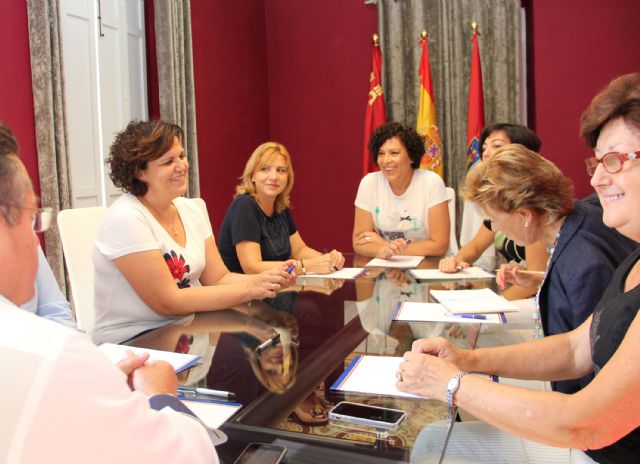 La Comisión Especial de Discapacidad de la Asamblea Regional conoce las nuevas instalaciones y analiza los servicios que se prestan en Puerto Lumbreras para atender a personas con discapacidad - 2, Foto 2