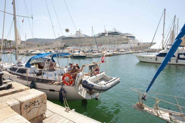 El Riviera atraca por primera vez en Cartagena - 2, Foto 2
