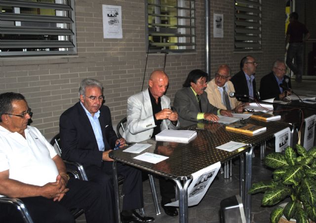 El libro Historia e imágenes imborrables de San Pedro del torreño José Martínez, presentado - 3, Foto 3