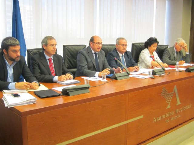 El consejero de Educación anuncia la puesta en marcha de una Estrategia para la Educación y Formación en Lengua Extranjera - 2, Foto 2