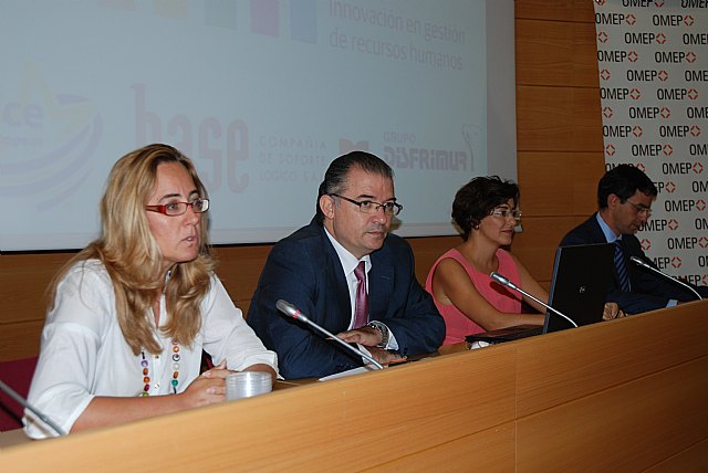 Política Social defiende el esfuerzo compartido entre Administración, sociedad y empresarios a favor de la igualdad - 1, Foto 1