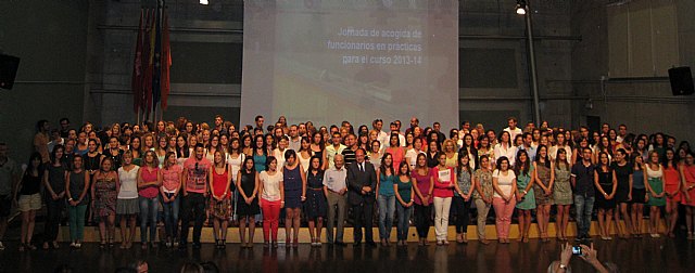 Pedro Antonio Sánchez anima a los nuevos 198 maestros a que sean inconformistas e innoven para mejorar la educación en la Región - 1, Foto 1