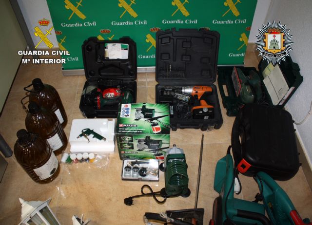 Descabezada una banda delictiva dedicada a cometer robos con fuerza en viviendas en la Vega Media - 2, Foto 2