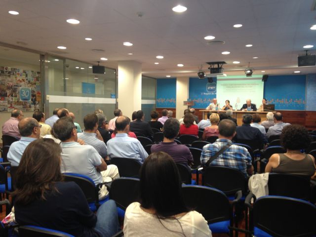 Jesús Aguirre:  Las reformas del sistema sanitario aseguran la asistencia sanitaria universal para el futuro - 1, Foto 1