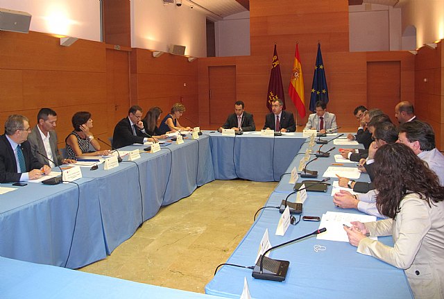 El Consejo Regional de Cooperación Local informa favorablemente el anteproyecto de Ley de proyectos estratégicos y simplificación administrativa - 1, Foto 1