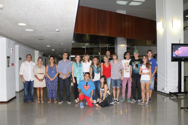 Los corresponsales juveniles informan a la delegada del Gobierno para la Violencia de Género sobre el proyecto =es - 1, Foto 1