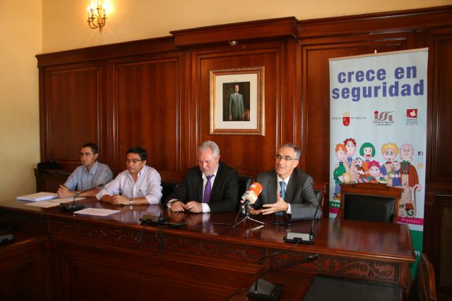 Casi 170 alumnos de 5° de Primaria participan en el concurso de dibujo 'Crece en seguridad' - 1, Foto 1