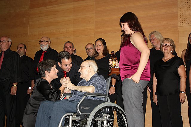 Palacios subraya el carácter activo de los mayores de la Región así como la importante contribución social que realizan - 2, Foto 2