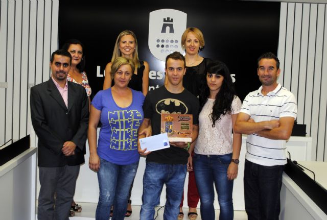 El torreño Carlos Fernández Macanás, reconocido en su municipio por su título nacional de motocross - 2, Foto 2