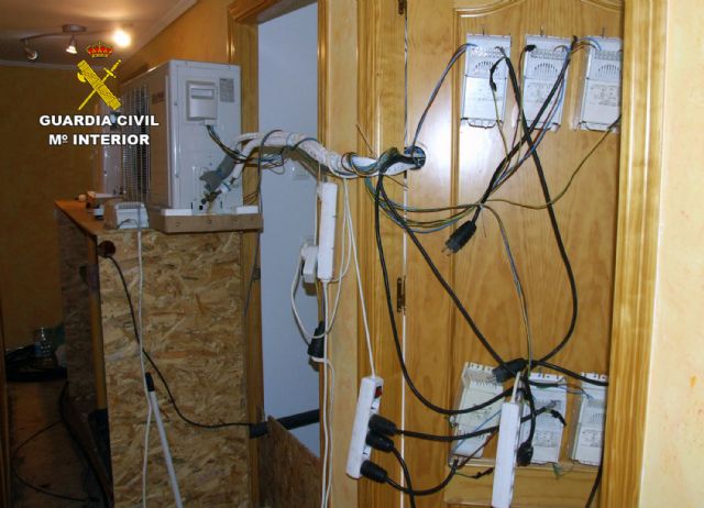 La Guardia Civil desmantela un laboratorio clandestino de producción marihuana en Águilas - 4, Foto 4