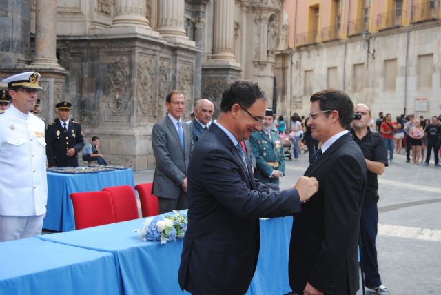 Francisco Jódar recibe la Cruz al Mérito Policial con Distintivo Blanco de la Policía Nacional - 1, Foto 1