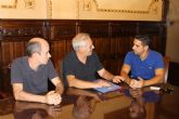 El concejal de Participación Ciudadana continúa con los trámites de hermanamiento con la ciudad italiana de Comiso