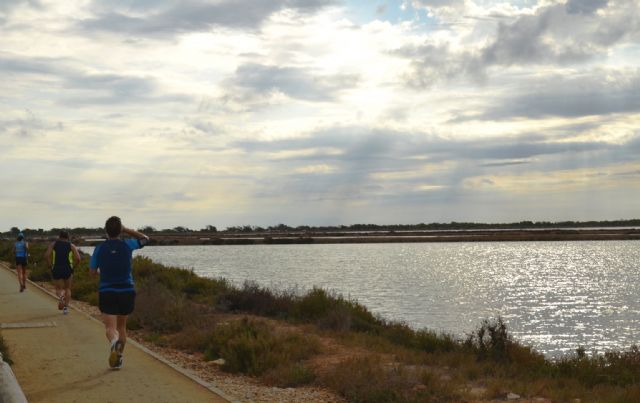 La carrera Correlimos rene a deportistas de todas las edades en el parque natural de Salinas y Arenales - 1