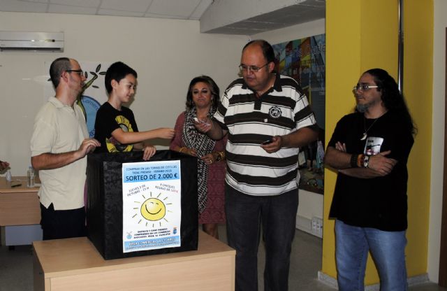 El Área Comercial Las Torres entrega los 2.000 euros de su campaña de verano - 4, Foto 4