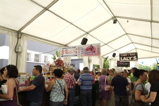 Arranca la Feria de Da con gran xito de participacin, Foto 1