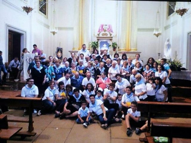 80 personas de Totana peregrinan a Mutxamel por el Año Jubilar del V centenario de la Parroquia El Salvador, Foto 1