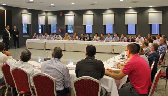 Se reúnen más de medio centenar de empresarios para la creación de un grupo empresarial en la Comarca del Guadalentín - 2, Foto 2