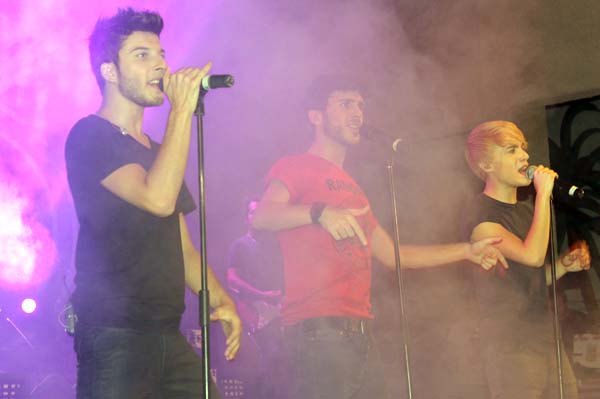 El grupo Auryn llena el auditorio municipal, Foto 3