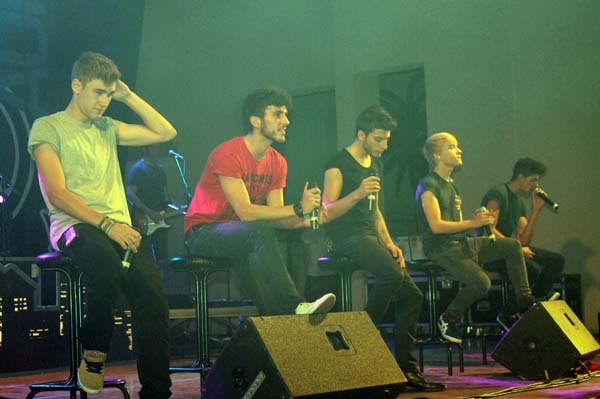 El grupo Auryn llena el auditorio municipal, Foto 4