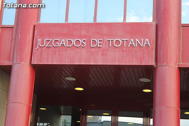 Declaraciones de Martnez Andreo a la salida del juzgado - 2