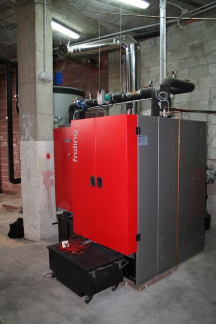 La caldera de biomasa del Pabellón de Deportes ahorrará costes y reducirá emisiones contaminantes - 1, Foto 1